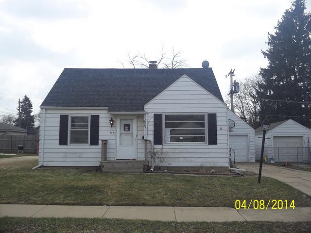 947 Walter Ave., Aurora, IL 60505