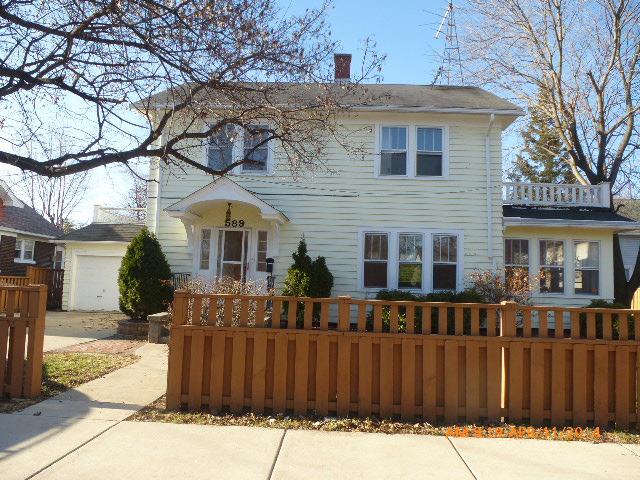 589 North Ave., Aurora, IL 60505
