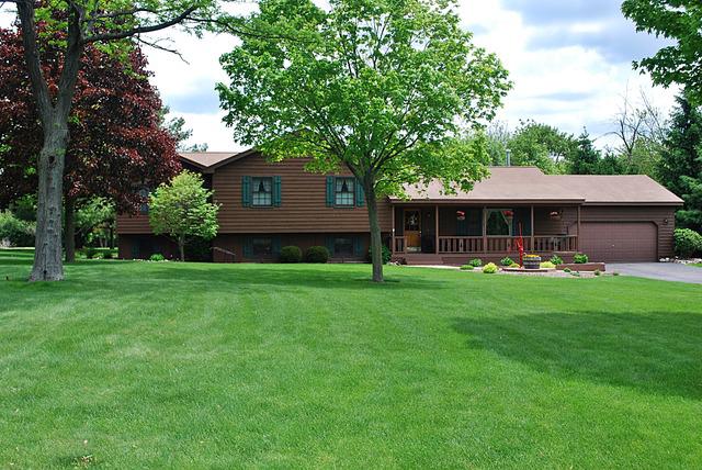 4N675 Chaffield Dr., St. Charles, IL 60175