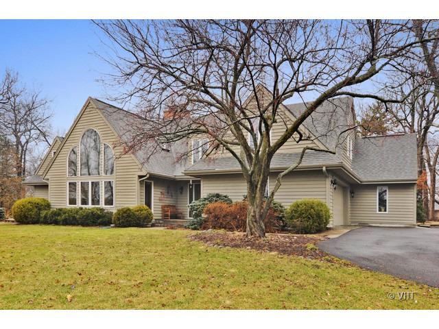 9 Acorn Dr., Hawthorn Woods, IL 60047