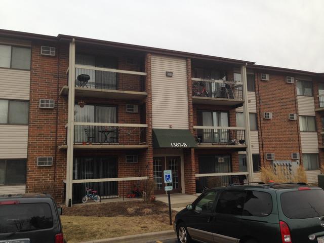1307 Modaff Rd. #B12, Naperville, IL 60565