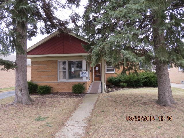 10324 Laramie Ave., Oak Lawn, IL 60453