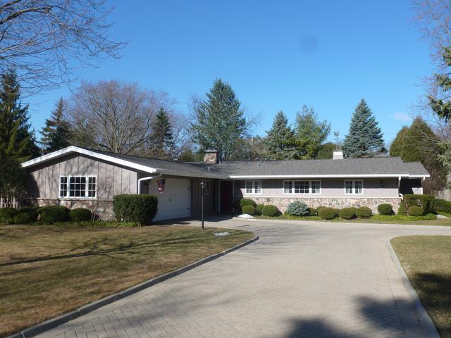 494 Cumberland Ln., Crystal Lake, IL 60014