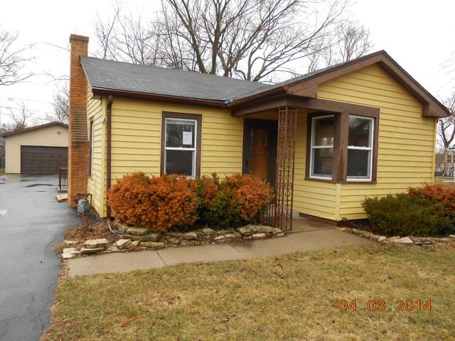 114 Sunnyside Ave., Crystal Lake, IL 60014