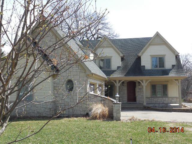 937 Kenyon St., Downers Grove, IL 60516