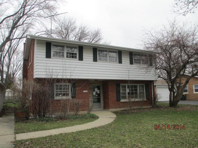 1710 W Grove St., Arlington Heights, IL 60005