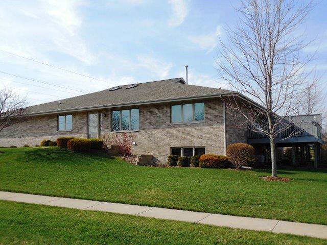 84 Rivers Edge Dr., Cherry Valley, IL 61016