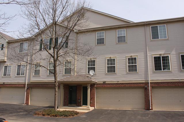167 Monarch Dr., Streamwood, IL 60107