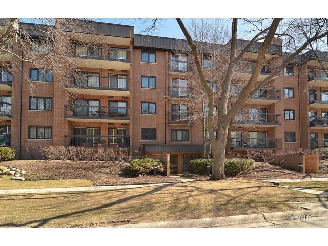 1695 Second St. #504, Highland Park, IL 60035