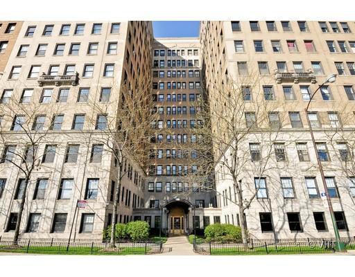 3520 N Lake Shore Dr. #9G, Chicago, IL 60657