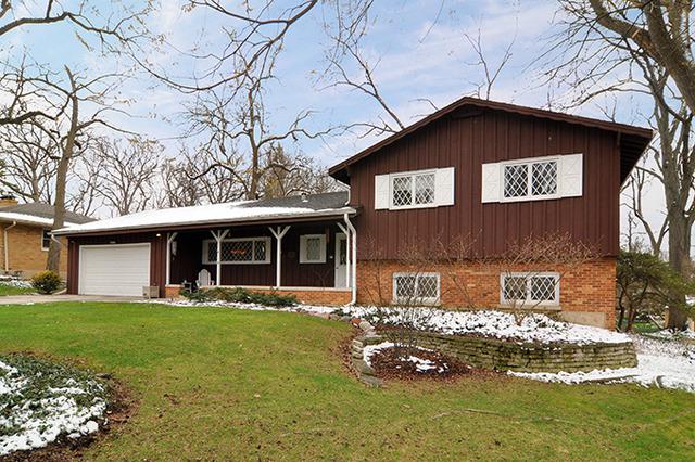 23w041 Red Oak Dr., Glen Ellyn, IL 60137