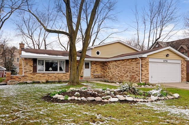 676 Alice Dr., Northbrook, IL 60062