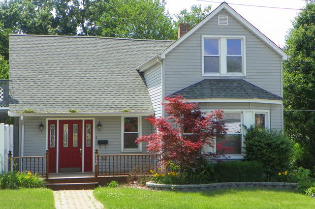 9528 S 54th Ave., Oak Lawn, IL 60453