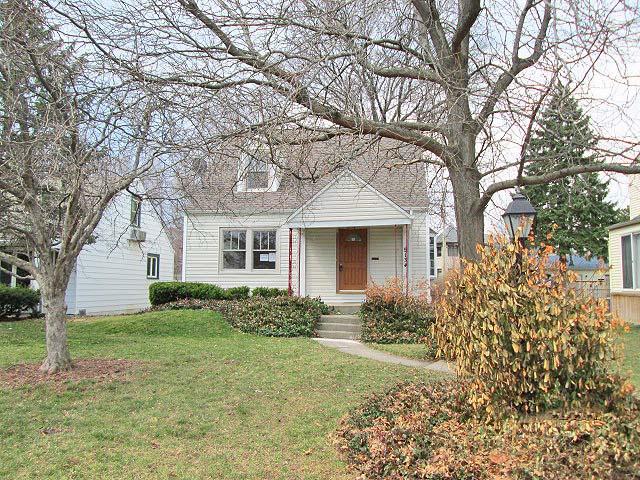 9134 National Ave., Morton Grove, IL 60053