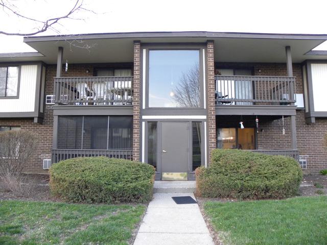 586 Somerset Ln. #2, Crystal Lake, IL 60014