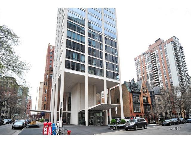 1300 N Astor St. #8C, Chicago, IL 60610