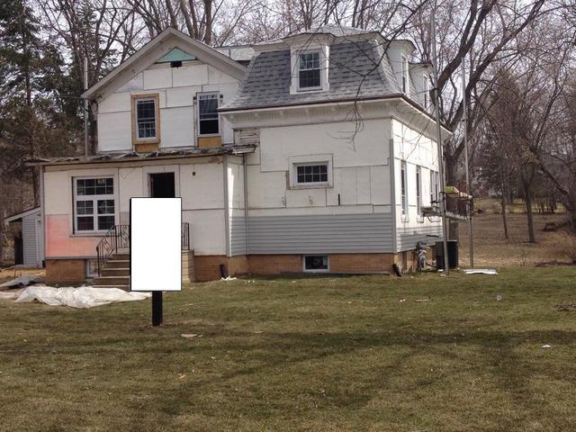 735 Bryant Ave., Barrington, IL 60010