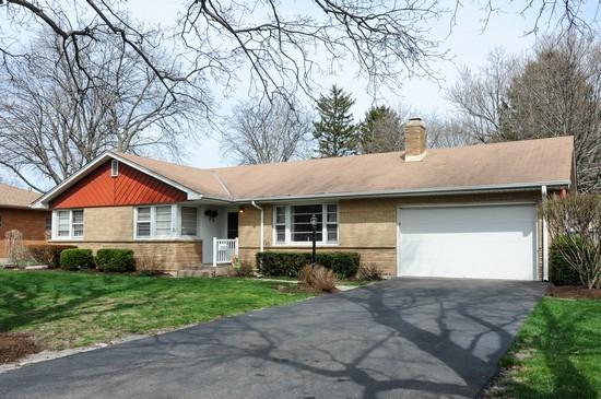 118 Howard Ave., East Dundee, IL 60118