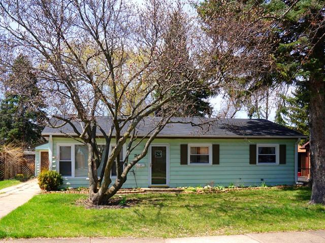 242 N Pershing Ave., Mundelein, IL 60060