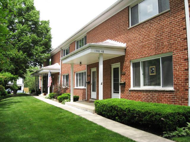 1742 Linneman St., Glenview, IL 60025