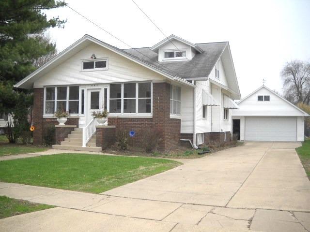 447 E Walnut St., Washburn, IL 61570