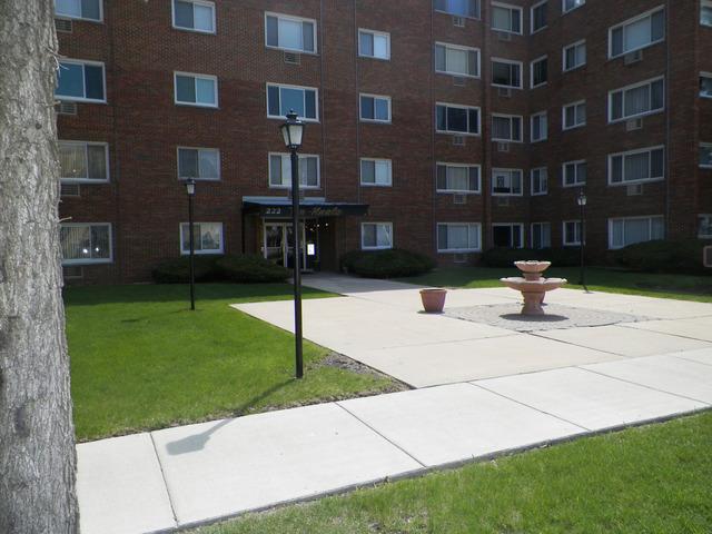 222 Madison St. #212, Joliet, IL 60435