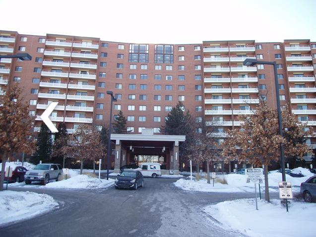 21 Kristin Dr. #322, Schaumburg, IL 60195