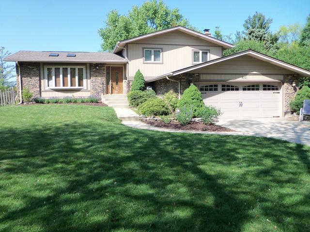 812 Bonnie Brae Dr., Downers Grove, IL 60516