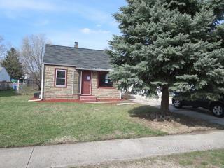 718 Kingsley Dr., Machesney Park, IL 61115