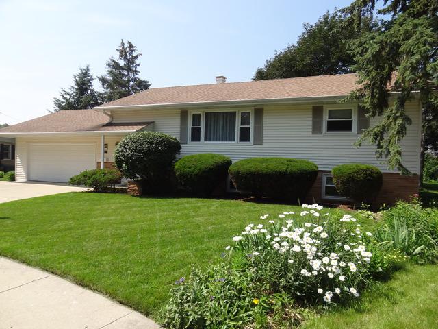802 Sunnymeade Tr., Dekalb, IL 60115