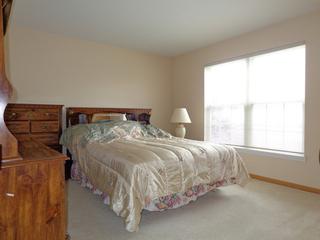 1521 Eric Ln., Libertyville, IL 60048