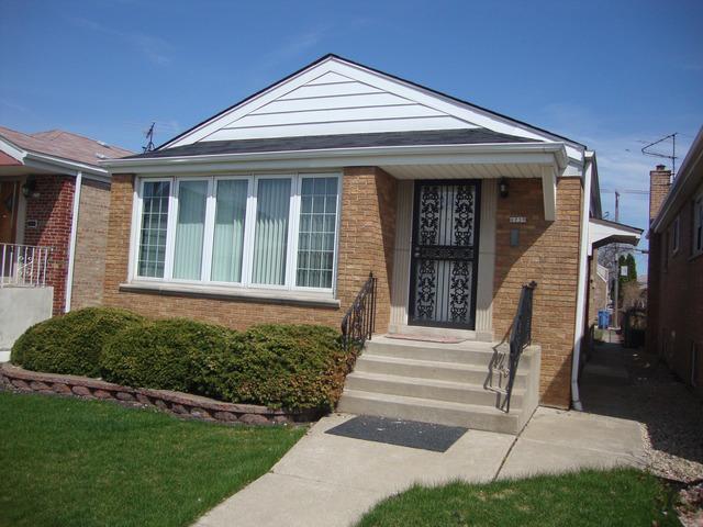 6239 S Meade Ave., Chicago, IL 60638