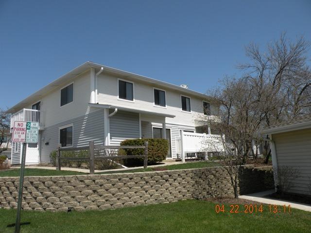741 Edgelake Point, Schaumburg, IL 60194