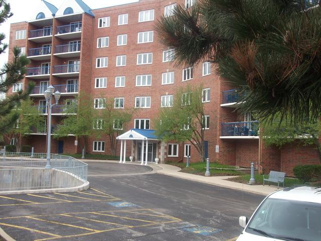 7120 N Milwaukee Ave. #404, Niles, IL 60714