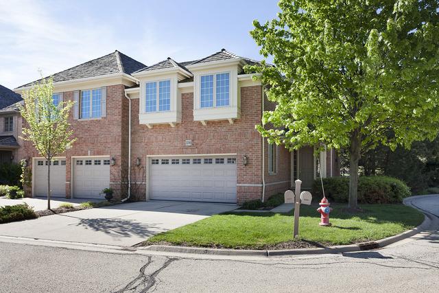 2281 Royal Ridge Dr., Northbrook, IL 60062