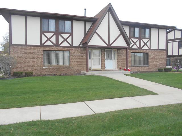 8515 162nd Pl. #4, Tinley Park, IL 60487