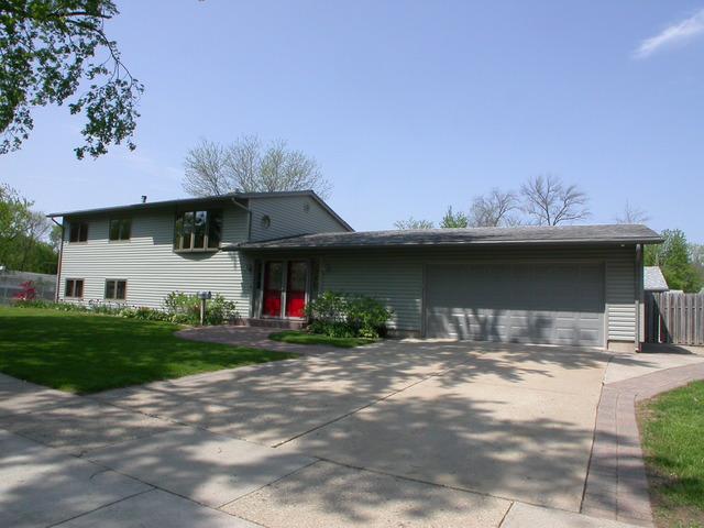 36316 N Edgewood Dr., Gurnee, IL 60031