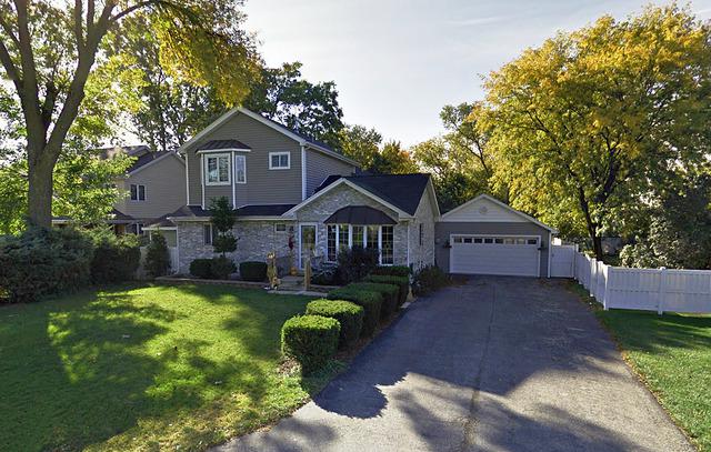 7945 W 100th St., Palos Hills, IL 60465