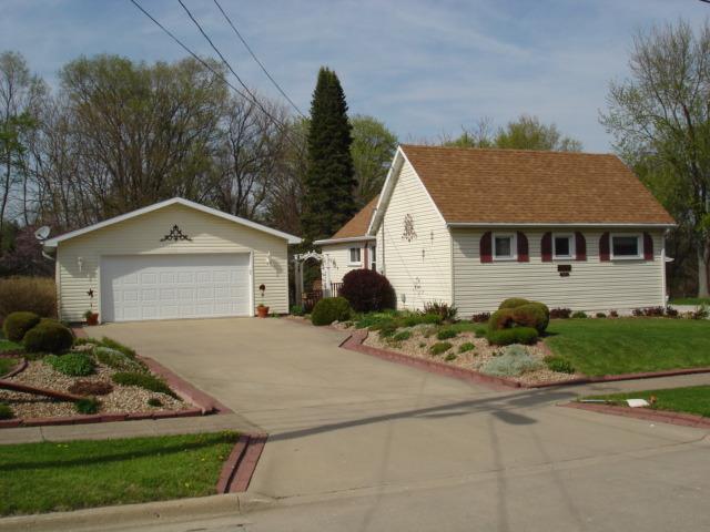 408 Morris St., Oglesby, IL 61348