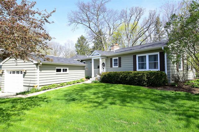 521 Oakwood Dr., Geneva, IL 60134