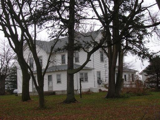 3270 Cottage Hill Rd., Paw Paw, IL 61353