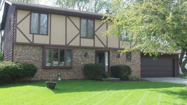 725 Bunker Hill Dr., Bourbonnais, IL 60914