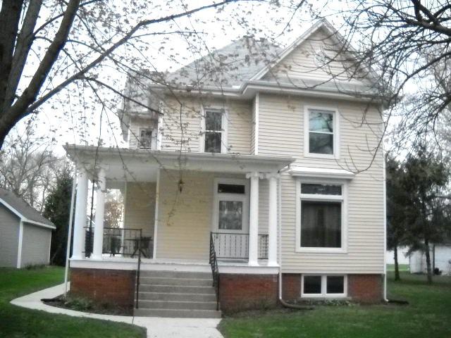 405 Chestnut St., Varna, IL 61375