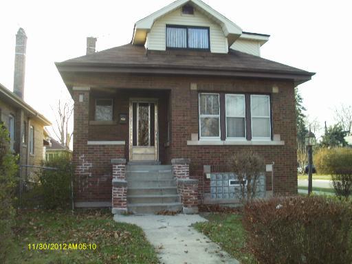 1400 S 10th Ave., Maywood, IL 60153