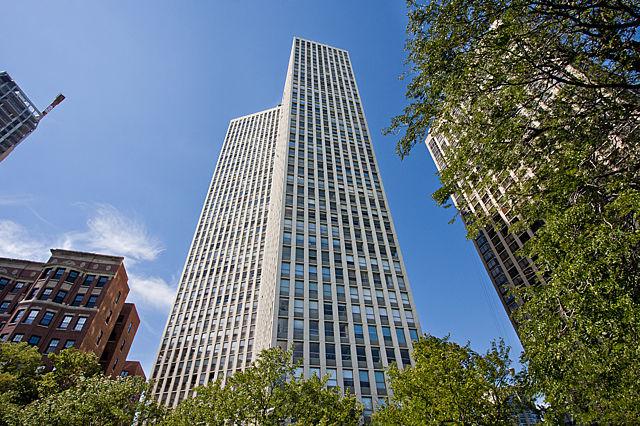 2626 N Lakeview Ave. #908, Chicago, IL 60614