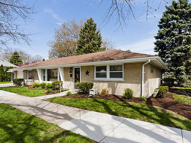 700 N Stone Ave., La Grange Park, IL 60526