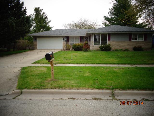 1810 Maness Ct., Sycamore, IL 60178
