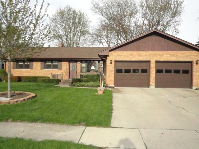 420 Fairmont Dr., Dekalb, IL 60115