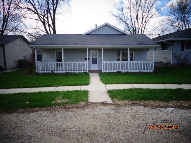 1033 Commercial St., Sycamore, IL 60178