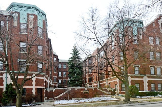 900 Oakton St. #3, Evanston, IL 60202